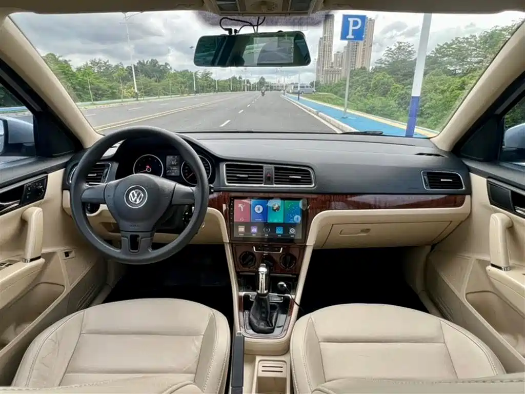 Volkswagen Lavida 2013 1.4TSI DSG Comfort