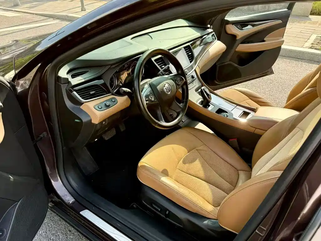 Buick LaCrosse — миниатюра 6