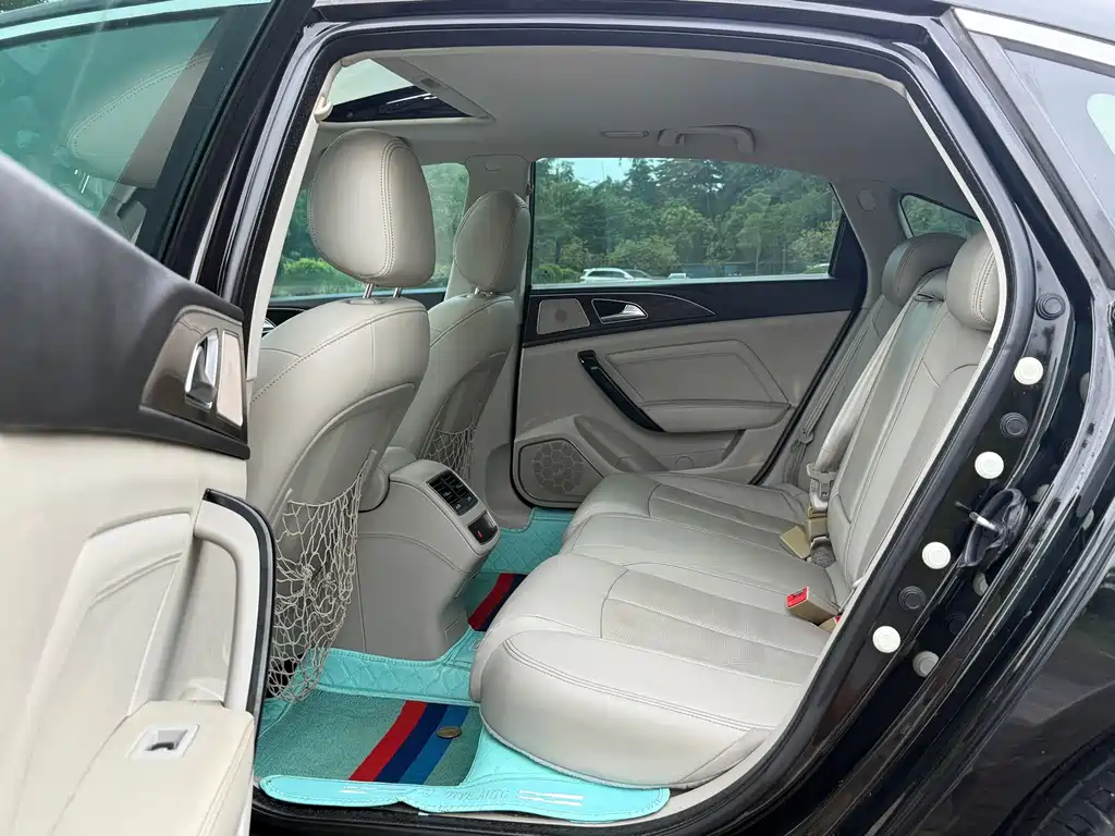 Zotye Zotye Z700 — миниатюра 6