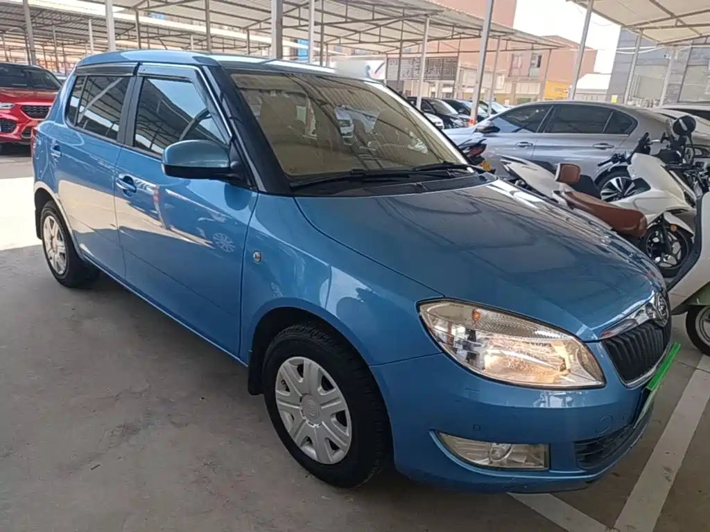 Skoda Fabia — миниатюра 4