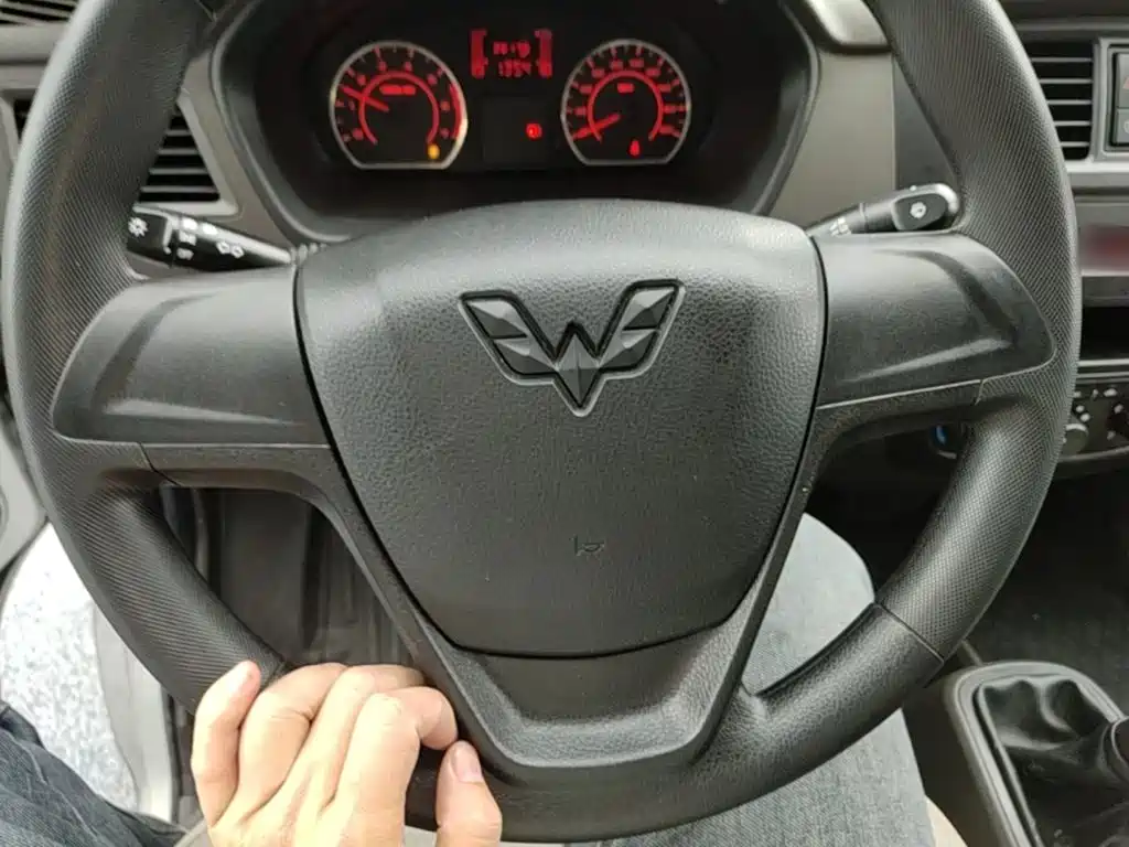 Wuling Rongguang S — миниатюра 11