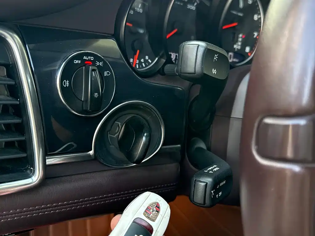 Porsche Panamera — миниатюра 13