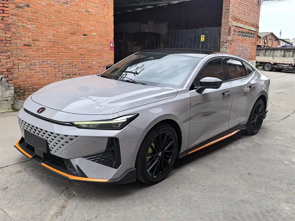 Changan UNI-V 2024