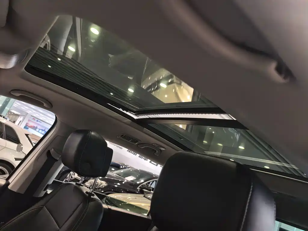 Volkswagen Sharan — миниатюра 13