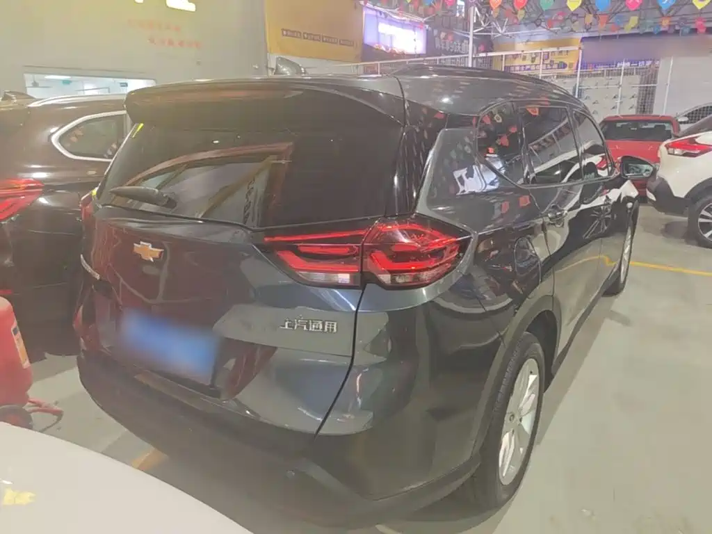 Chevrolet Volando — миниатюра 7