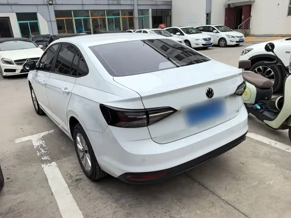 Volkswagen Lavida — миниатюра 5