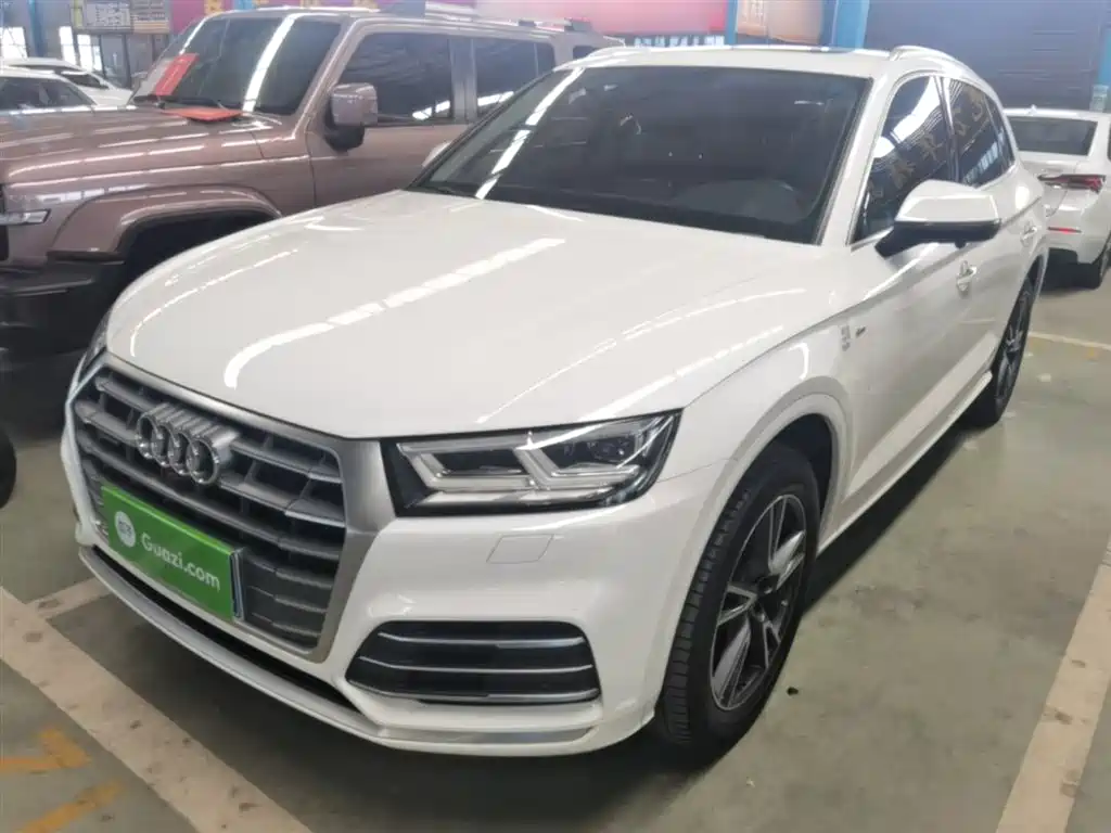Audi Q5L 2020