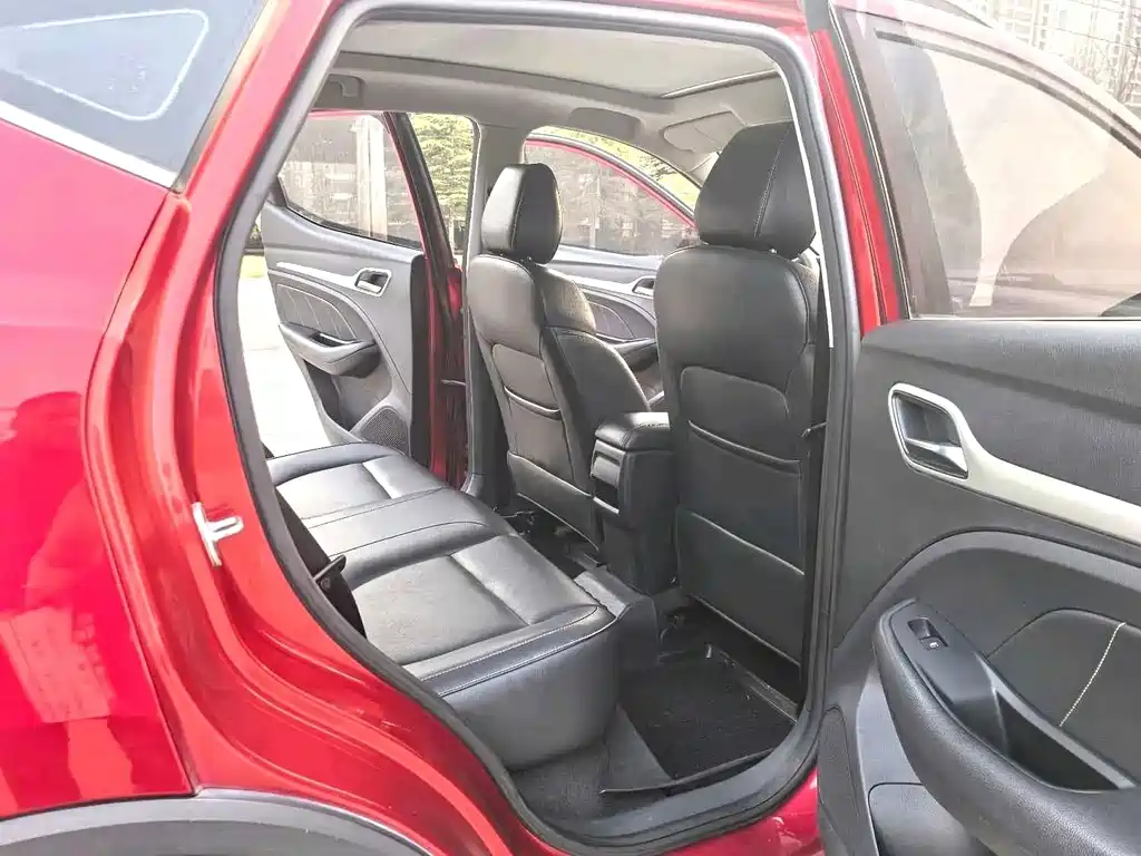MG ZS — миниатюра 7