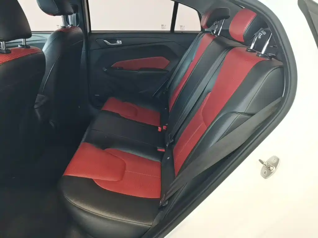 Chery Arrizo 5 — миниатюра 17