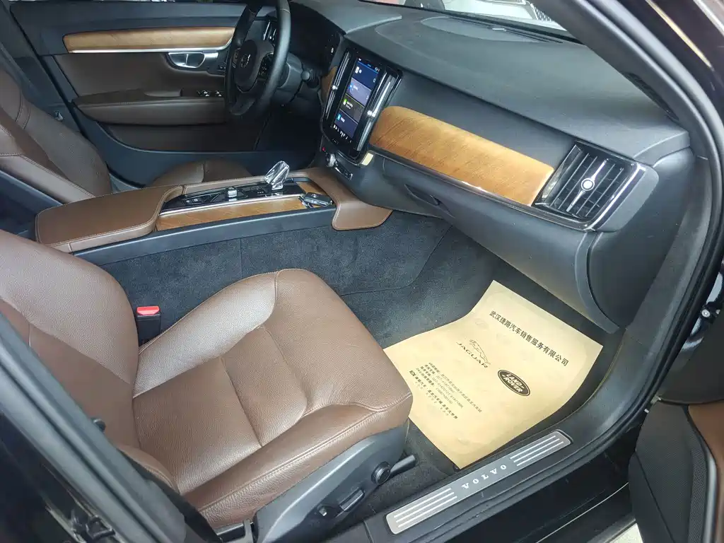 Volvo S90 — миниатюра 7