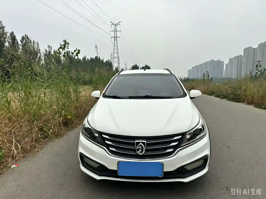 Baojun 310W — миниатюра 3