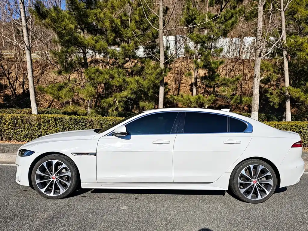 Jaguar XEL — миниатюра 13