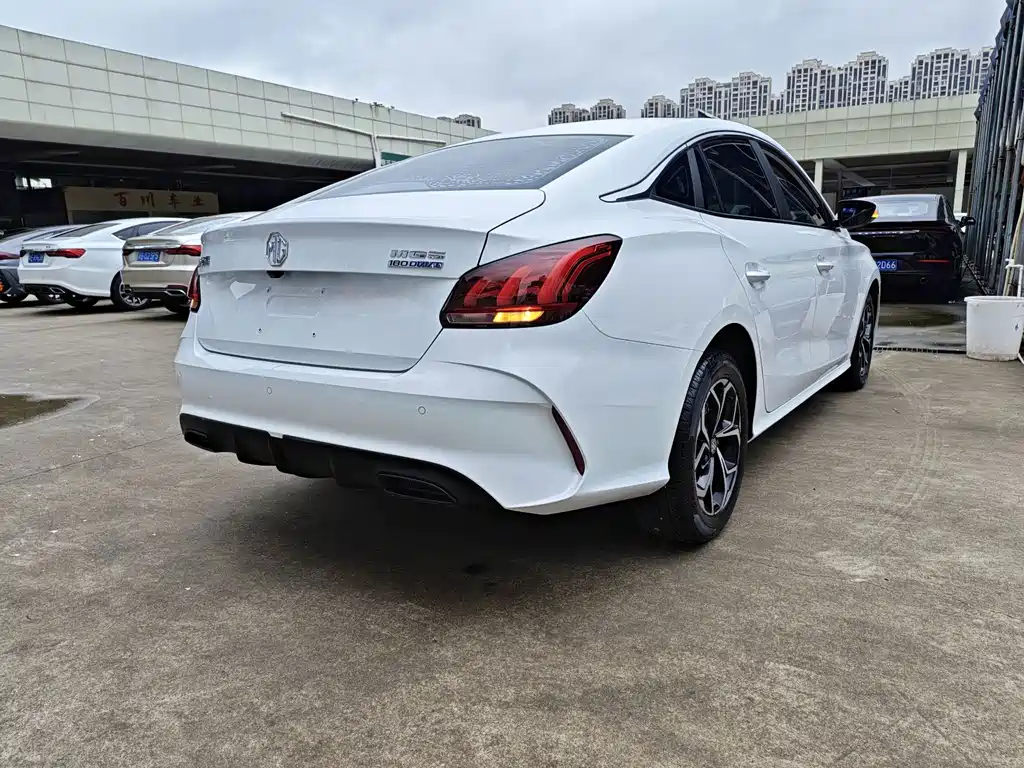 MG MG5 — миниатюра 13