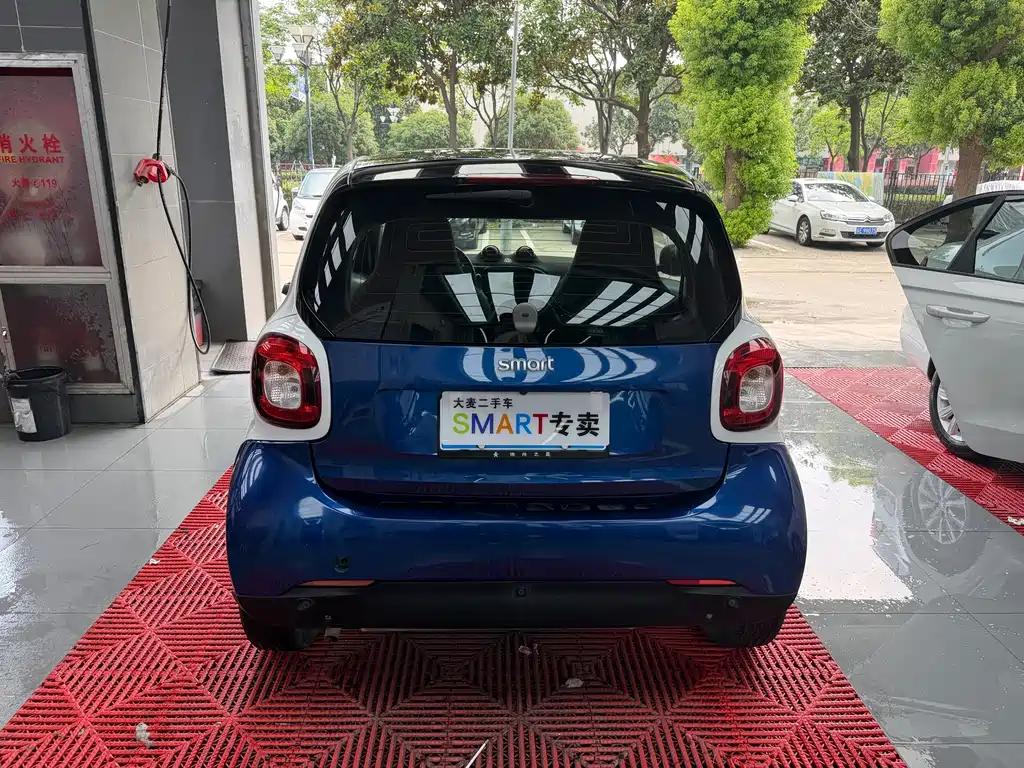 smart Smart Fortwo — миниатюра 5