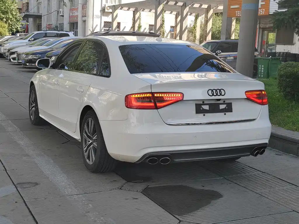 Audi A4L — миниатюра 5