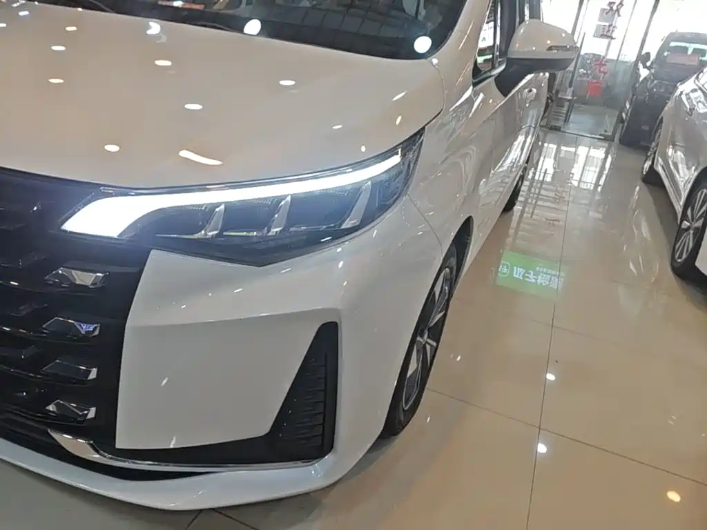 GAC Motor Trumpchi M6 — миниатюра 24