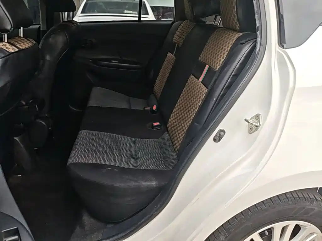 Toyota Vios FS — миниатюра 17