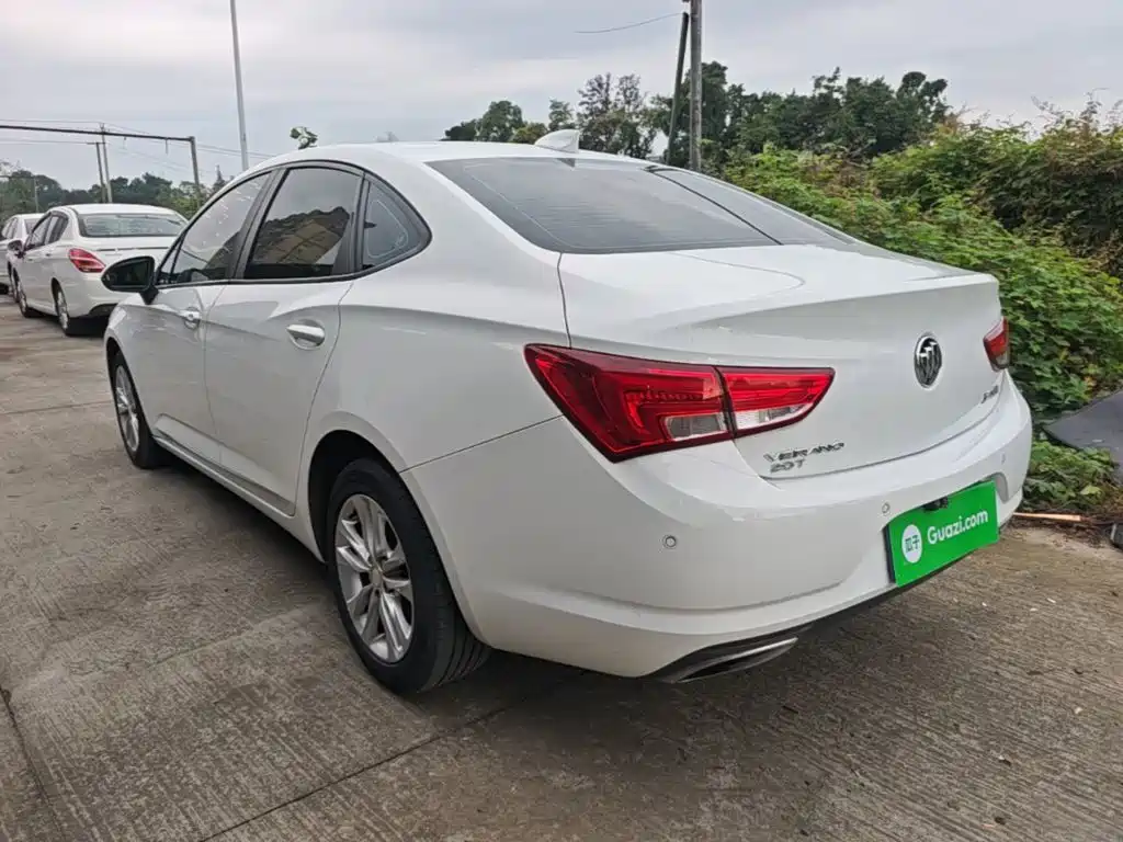 Buick Verano — миниатюра 5