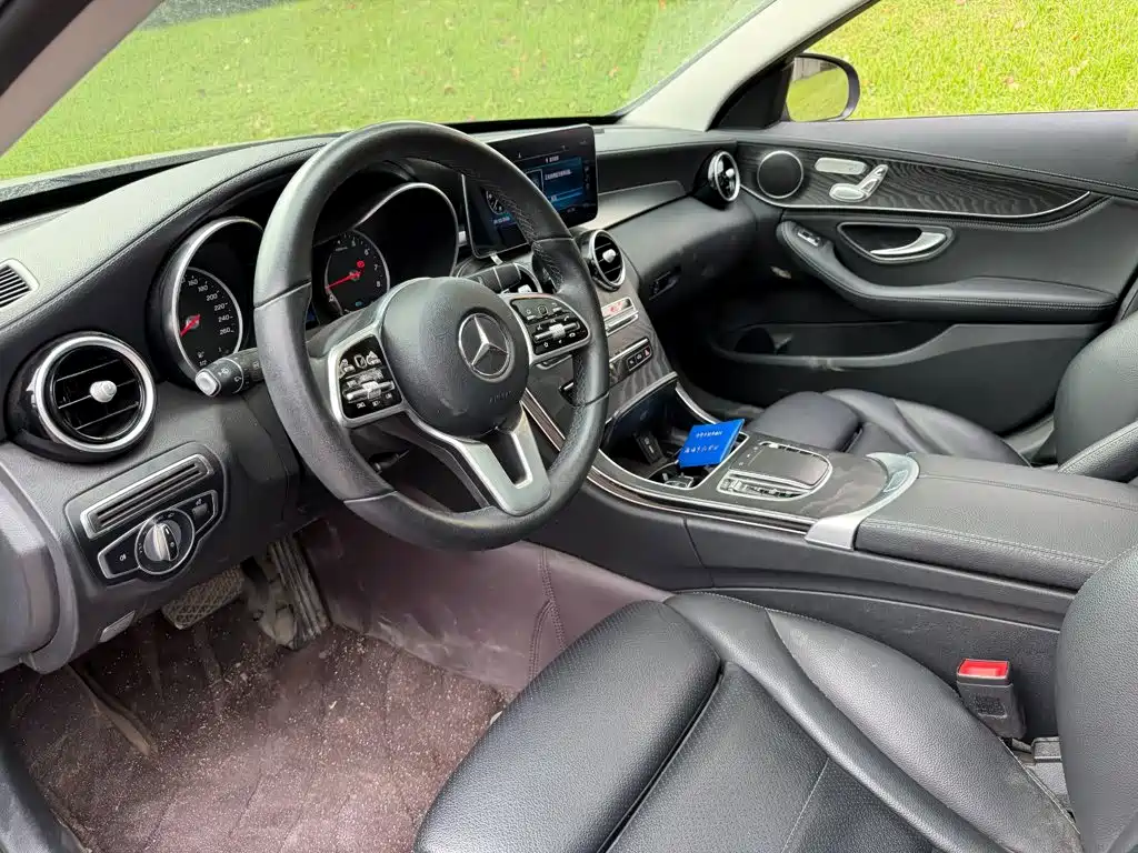 Mercedes-Benz C-Class — миниатюра 7