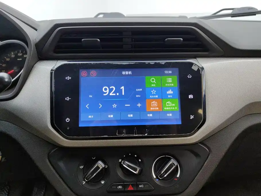 Wuling Hongguang — миниатюра 13