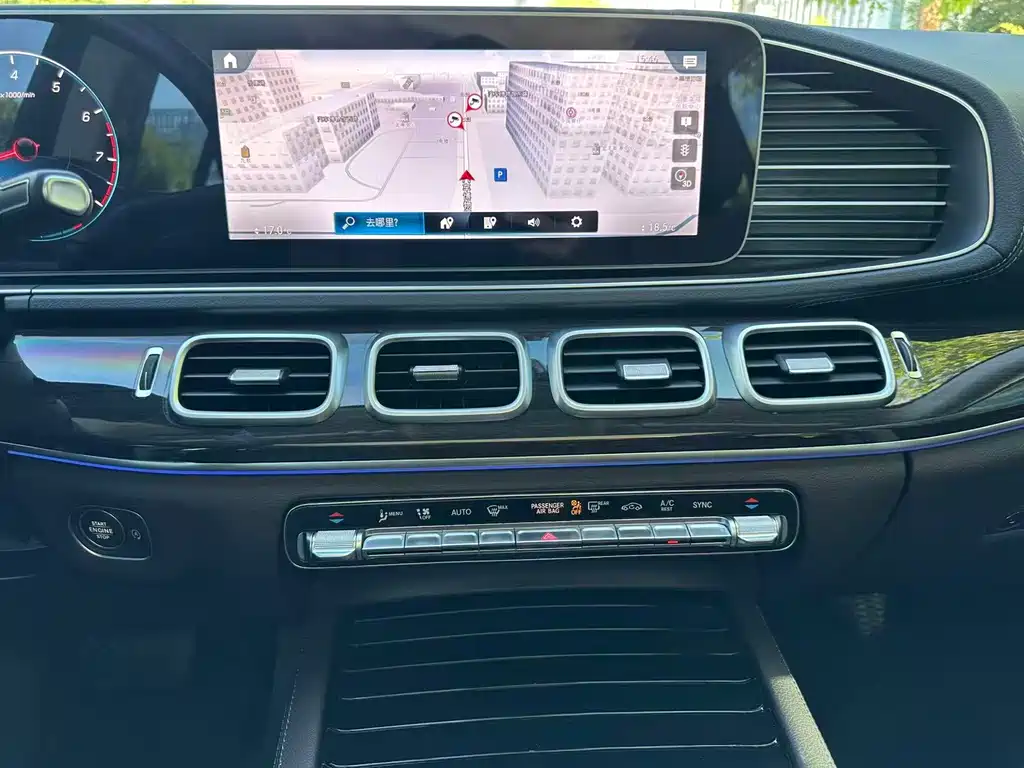 Mercedes-Benz GLE (Import) — миниатюра 19