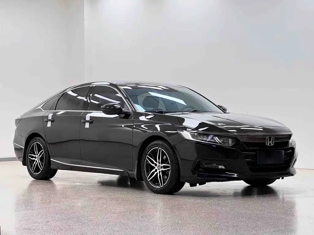 Honda Accord 2018 260TURBO Elite V