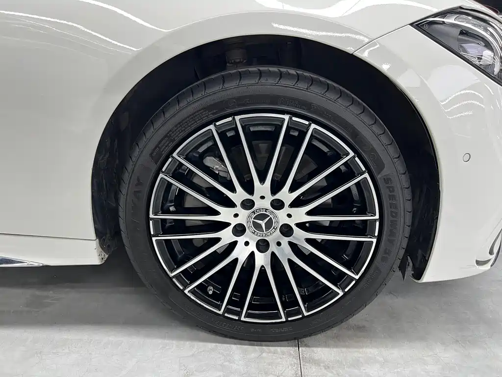 Mercedes-Benz C-Class — миниатюра 15
