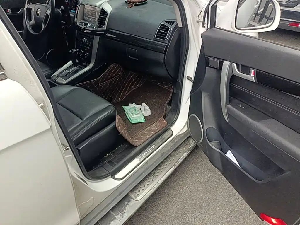 Chevrolet Captiva — миниатюра 9
