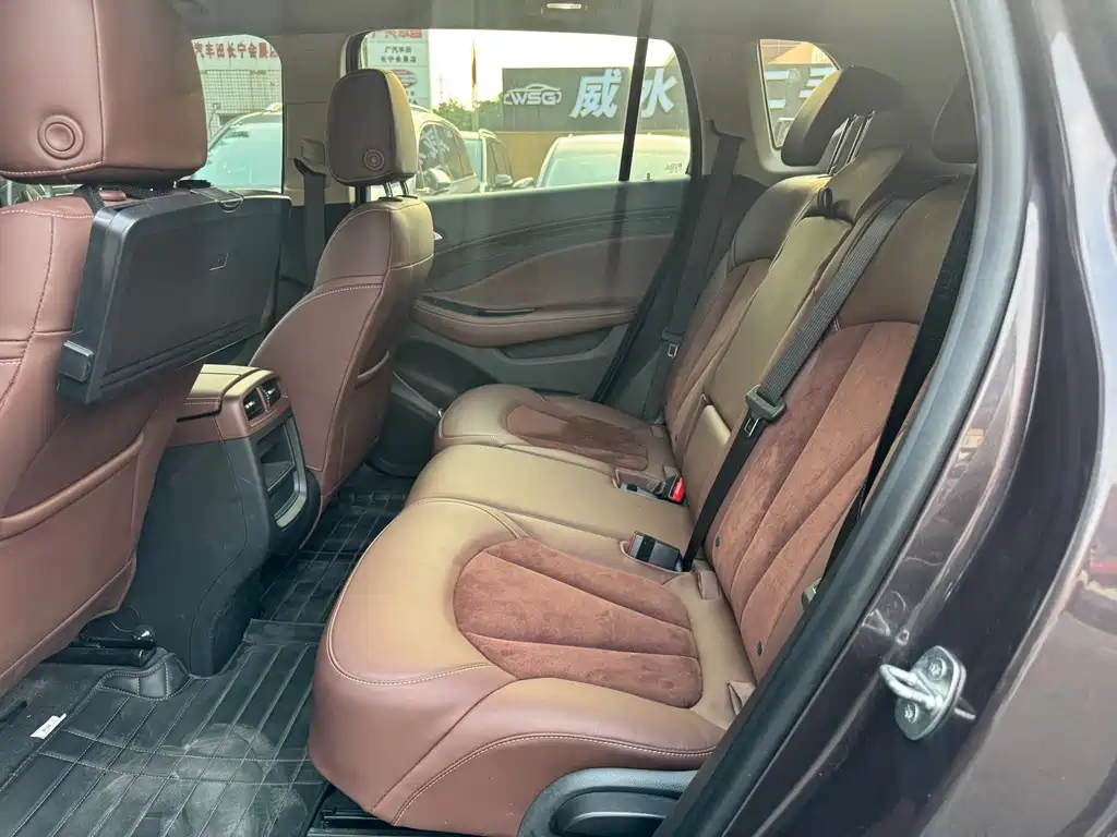 Buick Envision Plus — миниатюра 13