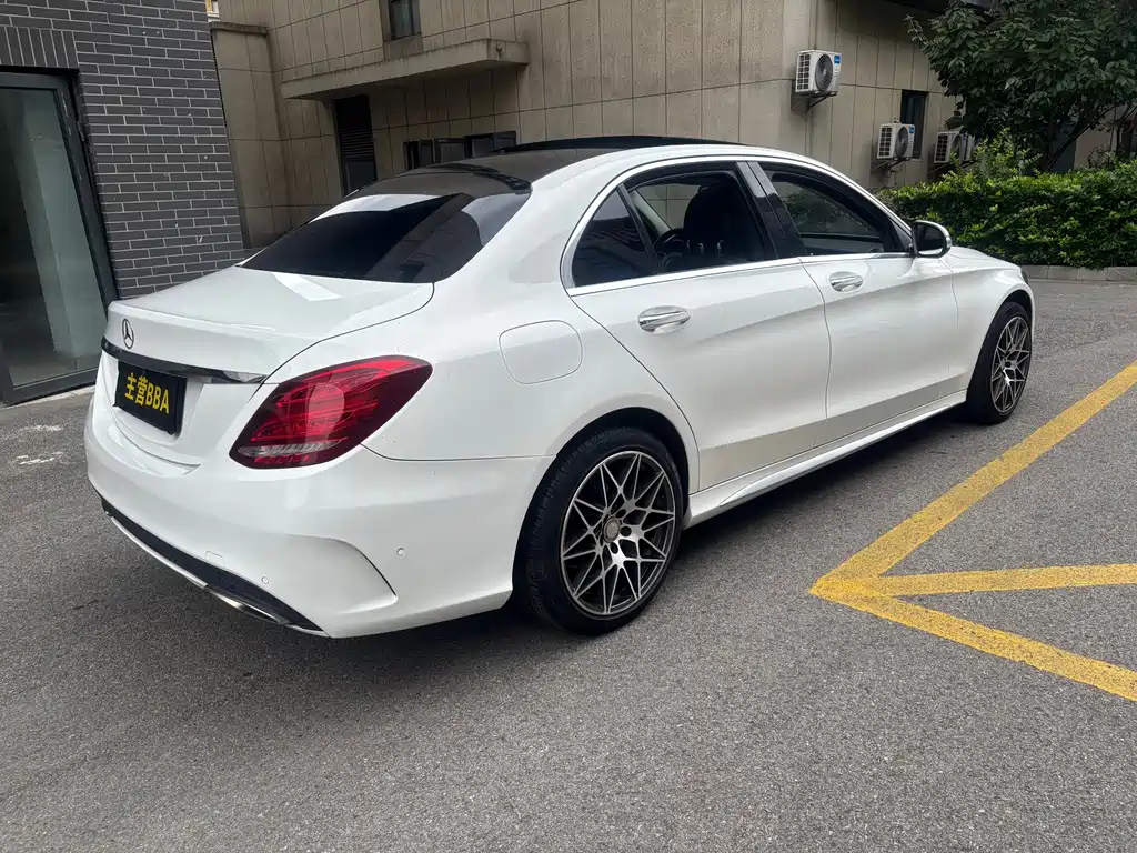Mercedes-Benz C-Class — миниатюра 17