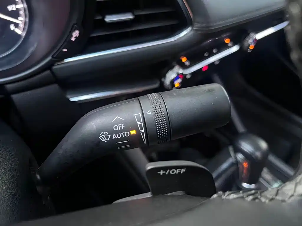 Mazda 3 Axela — миниатюра 6
