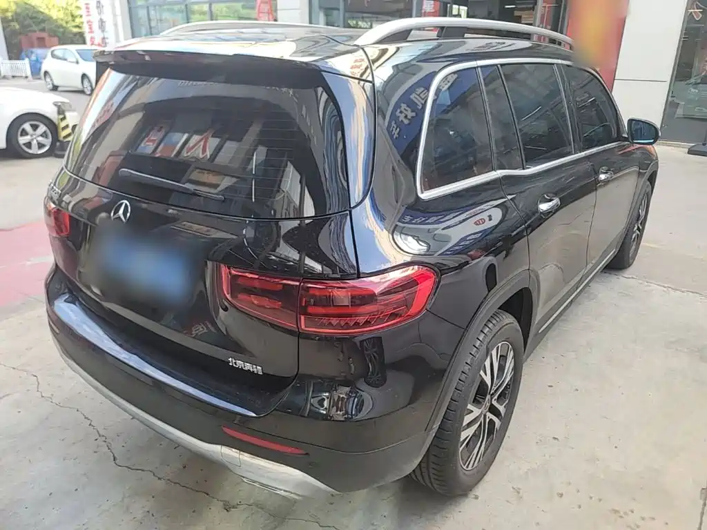 Mercedes-Benz GLB — миниатюра 7