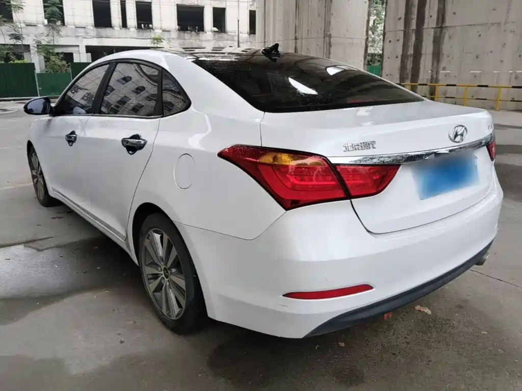 Hyundai Mistra — миниатюра 5