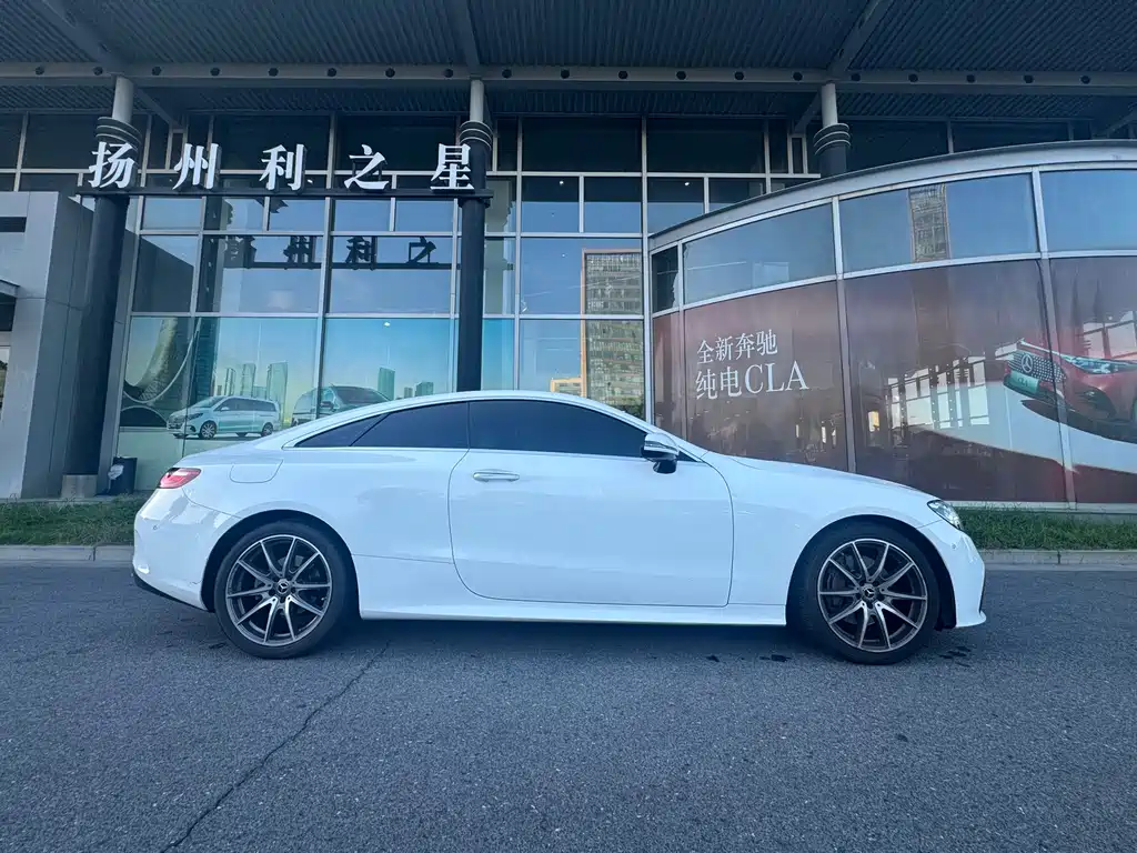 Mercedes-Benz E-Class (Import) — миниатюра 4