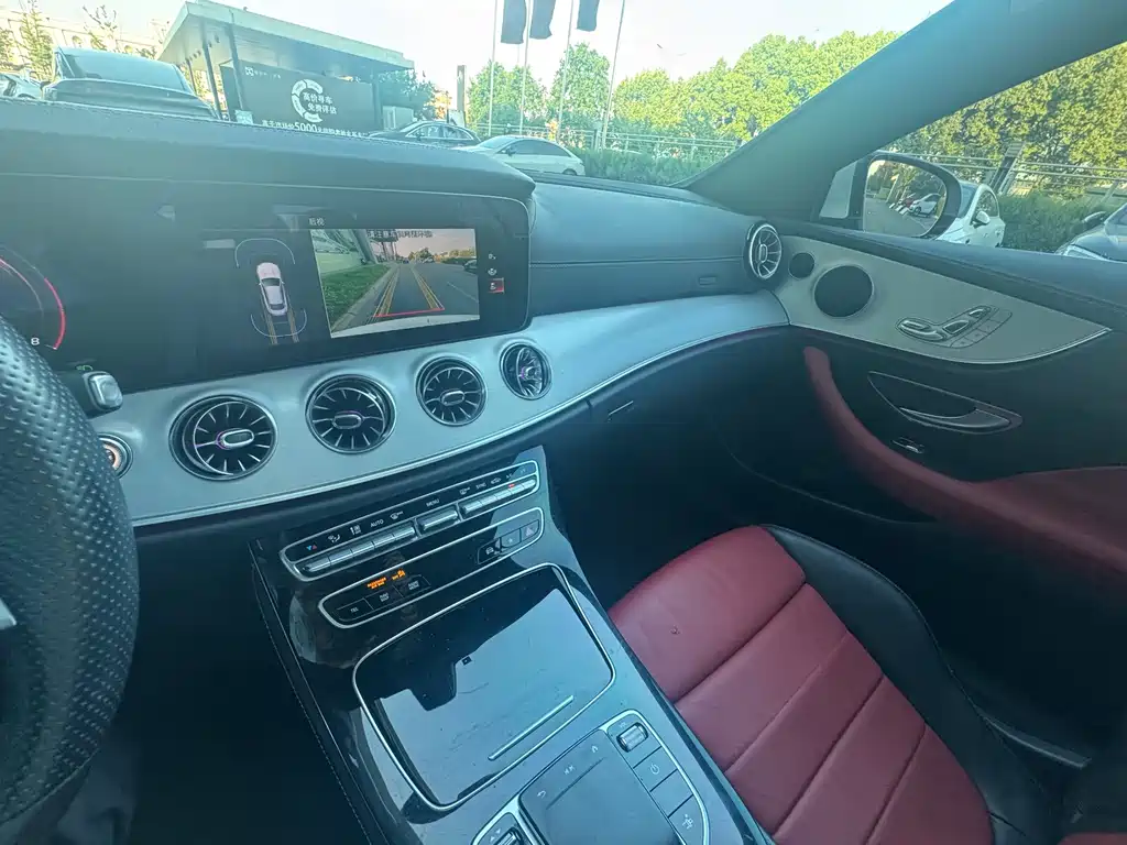 Mercedes-Benz E-Class (Import) — миниатюра 16