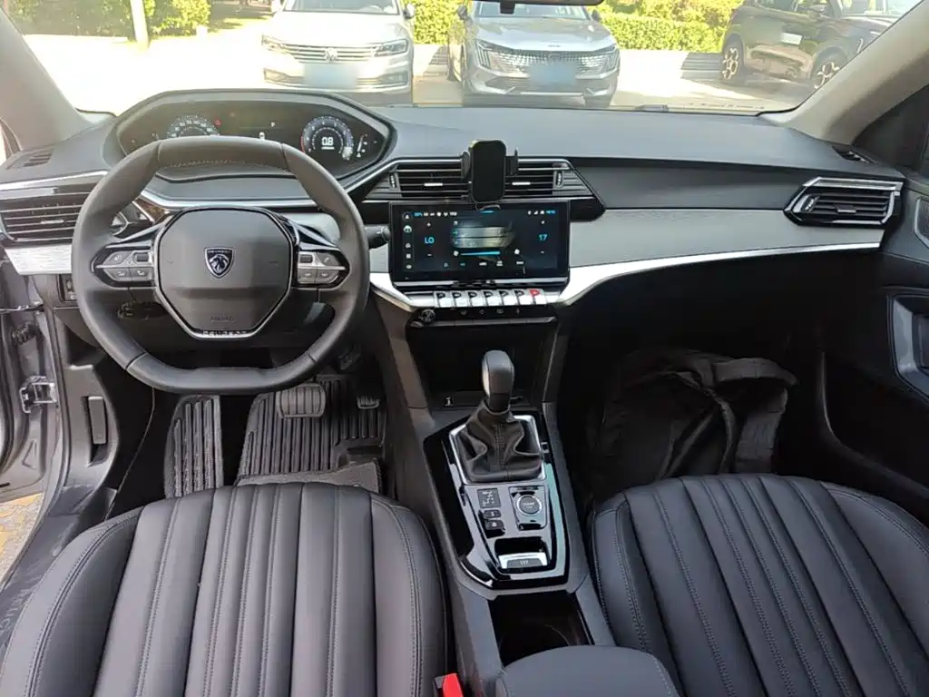 Peugeot 408 — миниатюра 10