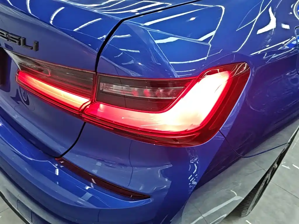 BMW 3 Series — миниатюра 8