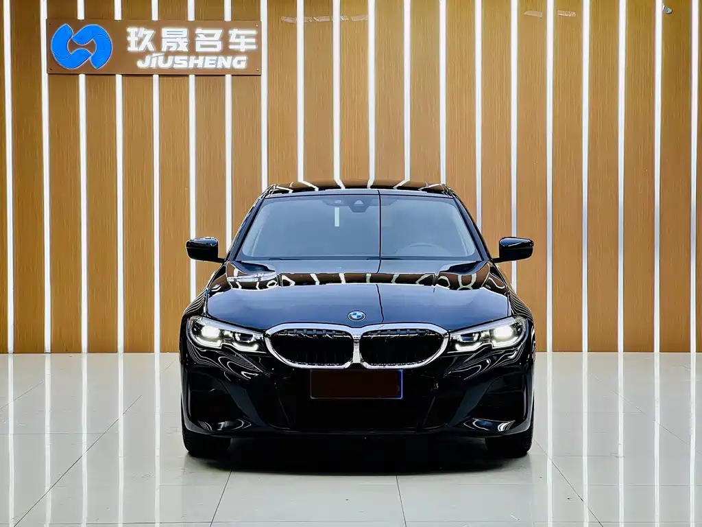 BMW 3 Series — миниатюра 2