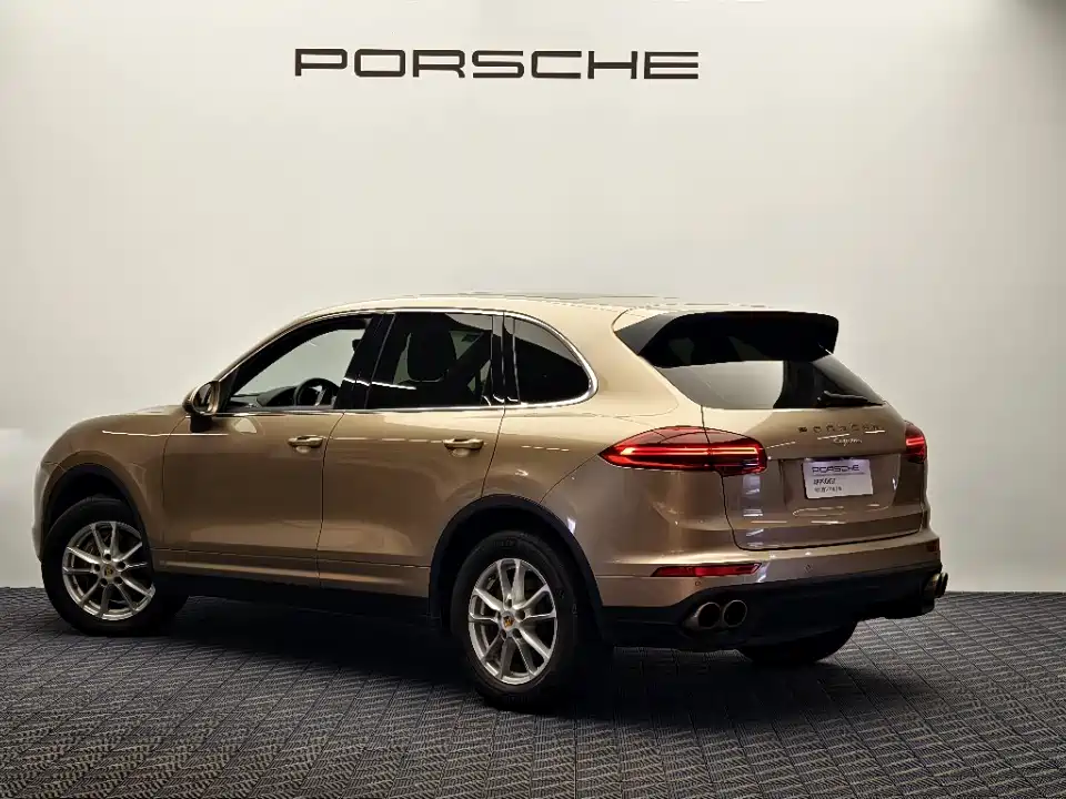 Porsche Cayenne — миниатюра 4
