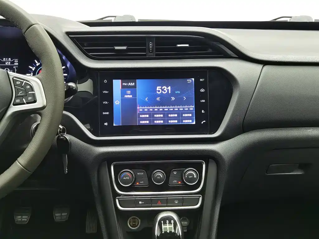 Chery Tiggo 3 — миниатюра 12