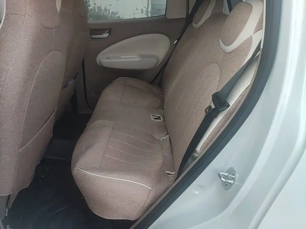 Wuling MINIEV — миниатюра 17
