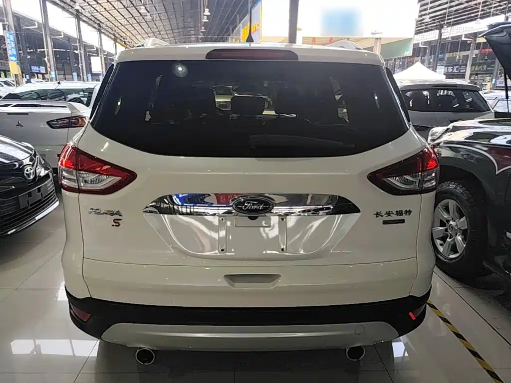 Ford Kuga — миниатюра 6