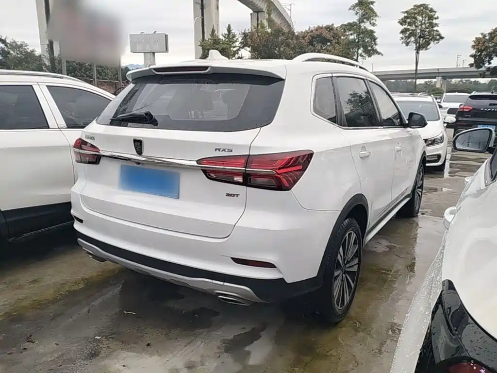 Roewe RX5 — миниатюра 7