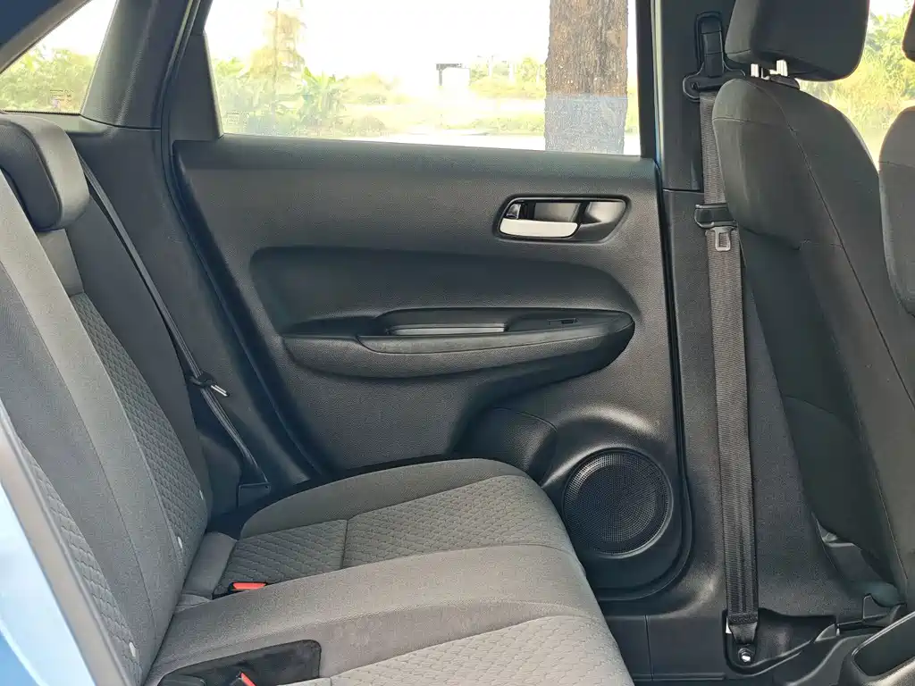 Honda Fit — миниатюра 15