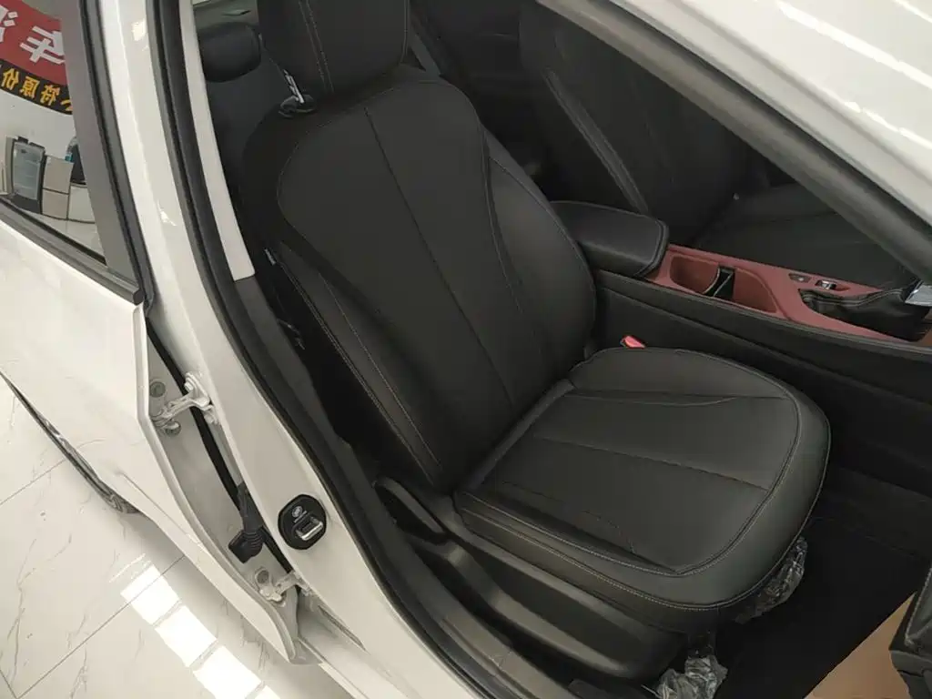 Buick Verano — миниатюра 25