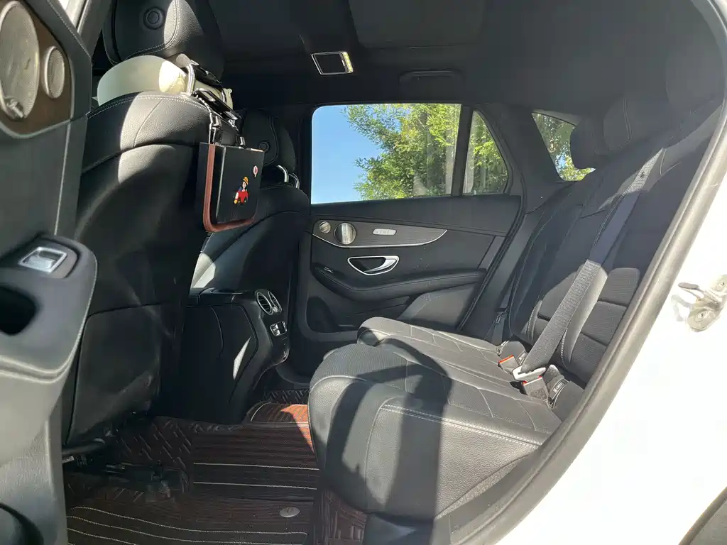 Mercedes-Benz GLC — миниатюра 10