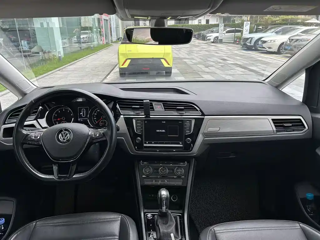 Volkswagen Touran — миниатюра 8