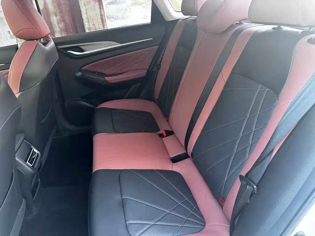 Changan Eado — миниатюра 10