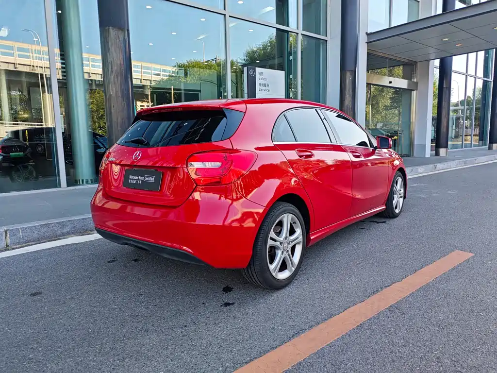 Mercedes-Benz A-Class (Import) — миниатюра 3