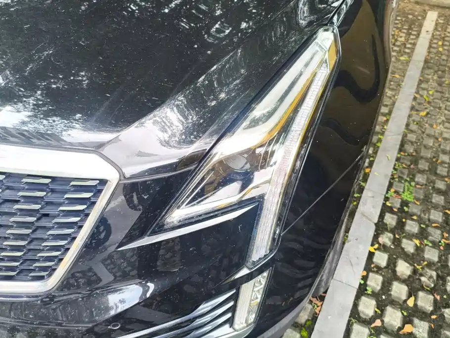 Cadillac XT5 — миниатюра 5